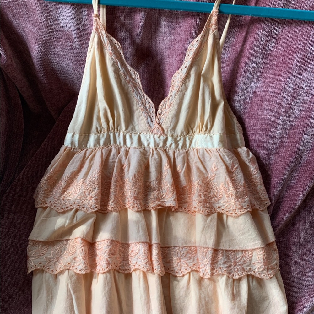 Vintage Embroidered Satin Ruffle Top ❤️ - Picture 5 of 7